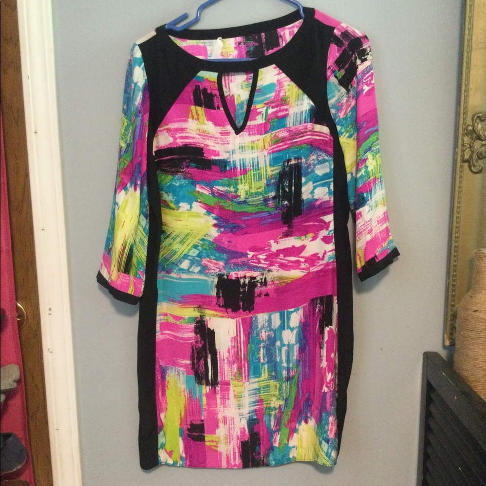 D52- Alice & Trixie dress with cut out